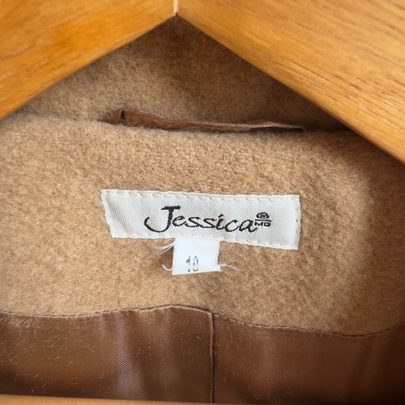 100% Camel Hair & Satin Vintage Long-Line Peacoat Size 10 in Warm Tan - Picture 10 of 15